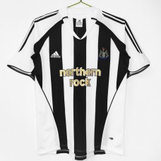 Newcastle United Men Home Retro Soccer Jersey 2005 Newcastle United Men Home Retro Soccer Jersey 2005