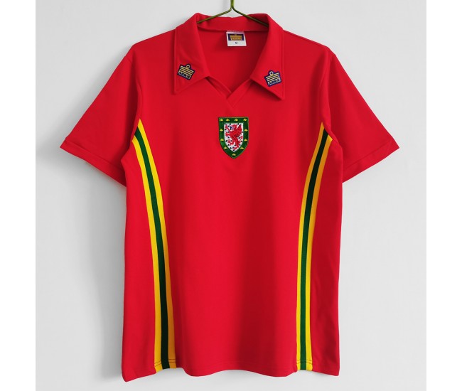 Wales Home Retro Soccer Jersey 1976